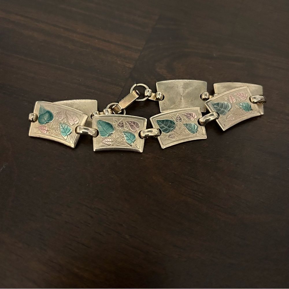 Gold Color Foil Leaf Link Bracelet